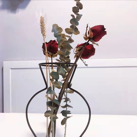 European Style Iron Wire Vase Artificial Dried Flower